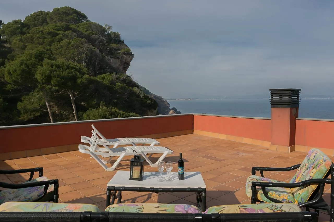 3 Bedroom Apartment In Aiguafreda, Begur. Terrace, Panoramic Views, Pool.